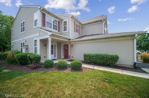 2466 Oneida Ln, Naperville, IL 60563-4097
