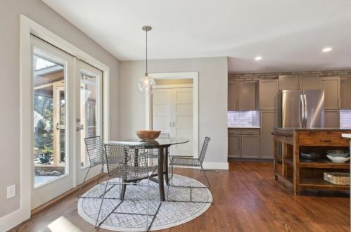 1615 Fama Dr, Atlanta GA  30329-3311 exterior
