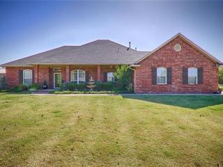 7118 Waterfront Dr, Tuttle, OK 73089-5416