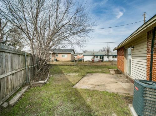 3037 Mccarthy St, Irving TX  75062-4150 exterior