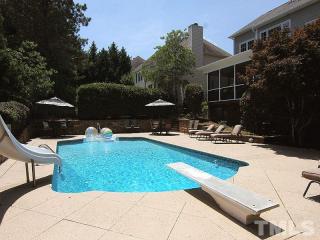 12400 Schoolhouse St, Raleigh, NC 27614-8909