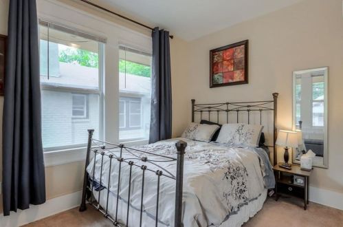 1085 Metropolitan Pkwy, Atlanta GA  30310-3437 exterior