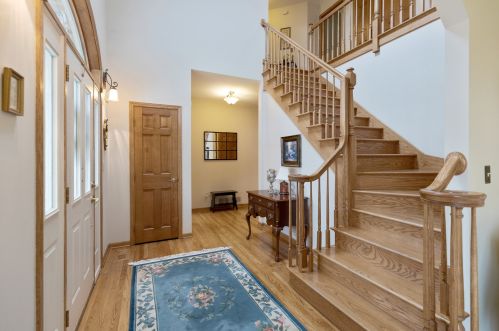 10451 Yankee Ridge Dr, Frankfort, IL 60423-2204