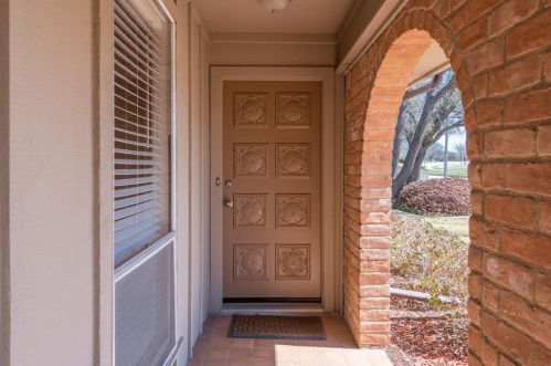 4912 Arborlawn Dr, Fort Worth TX  76109-3204 exterior