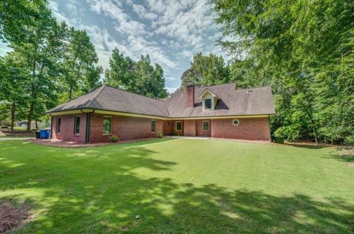 210 Glad Dl Dr, Conyers GA  30094-3216 exterior