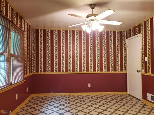 1060 Ponderosa Park Dr, Forest Park, GA 30297-4100