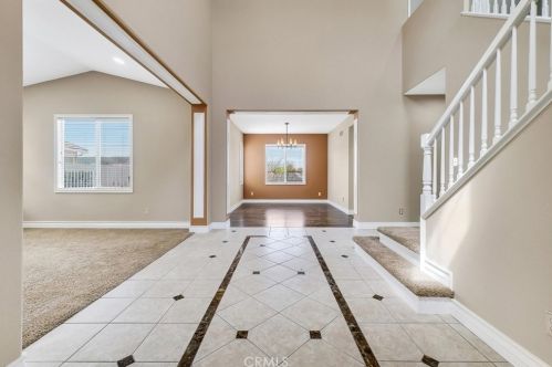 17653 Cedarwood Dr, Riverside CA  92503-7038 exterior