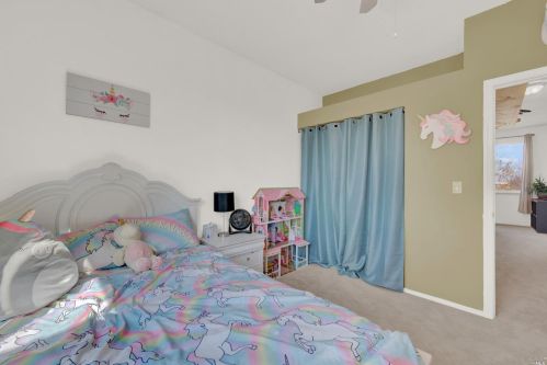 831 Chateau Cir, Vacaville CA  95687-7432 exterior