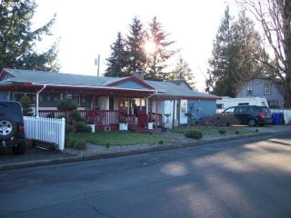 909 Fawn St, Cornelius, OR 97113-6912