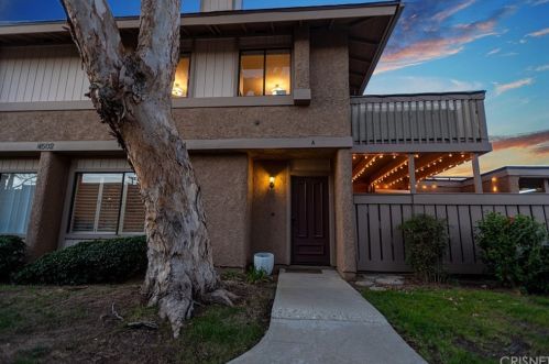 4502 Lubbock Dr, Simi Valley, CA 93063-1774