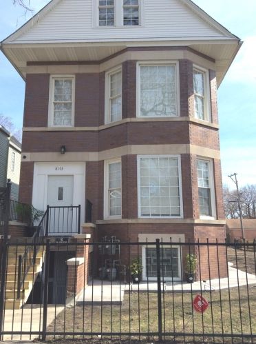 8153 Muskegon Ave, Chicago, IL 60617-1533