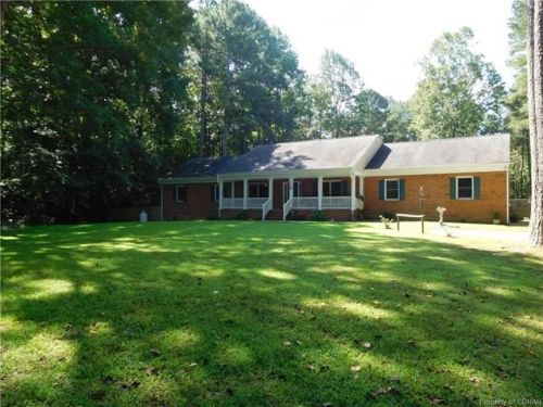 118 Crescent Dr, Williamsburg, VA