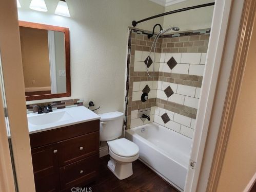 3893 Beechwood Pl, Riverside CA  92506-1117 exterior