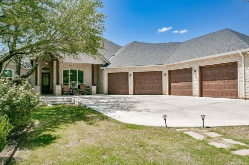 2019 Grn Wing, Granbury TX 76049-5560 exterior