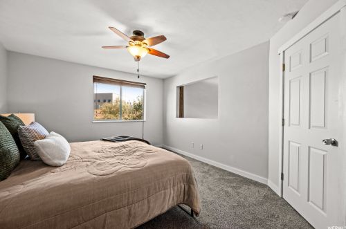 9229 Jefferson Cv, Sandy UT exterior