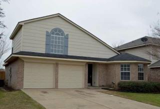 613 Bluejay Dr, Fort Worth TX  76131-4891 exterior