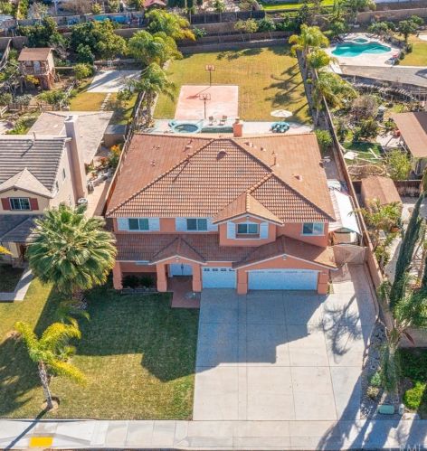 11440 Arizona Ave, Riverside CA  92503-8811 exterior