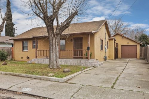 2318 Oxford Way, Stockton, CA 95204-4038
