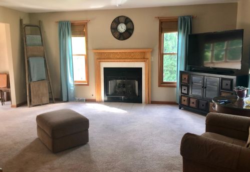 376 Larimar Trl, Valpo, IN 46385-9200