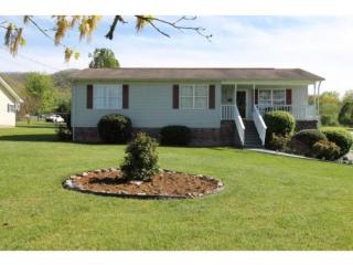 130 Crestview Dr, Elizabethton, TN 37643-9407