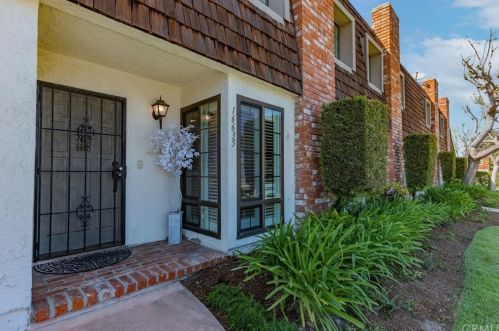 16635 Algonquin St, Huntington Beach, CA 92649-3270