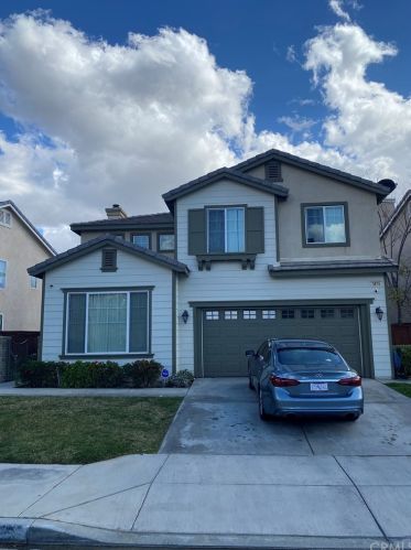 3875 Bluff St, Perris, CA 92571-7595