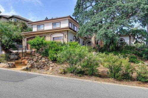1609 Barcelona Dr, Folsom, CA 95762-7213