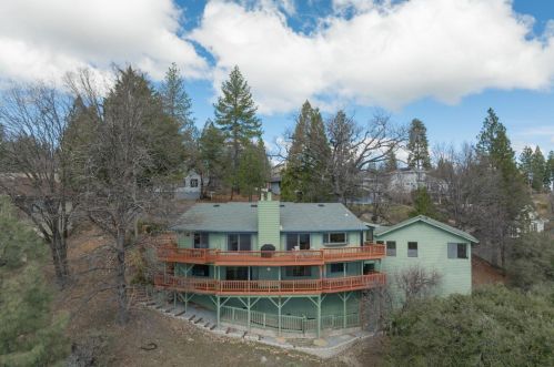 880 West Dr, Vallecito, CA 95247-9677
