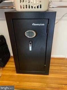 2904 Craiglawn Rd, Silver Spring MD 20904-1819 exterior