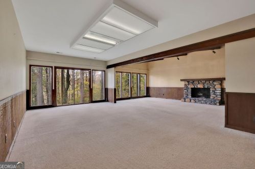 120 Huntcliff Pt, Atlanta GA  30350-1601 exterior