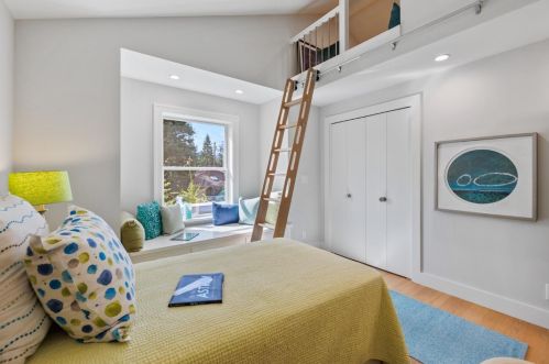 110 Pasa Robles Ave, Los Altos CA 94022-1235 exterior