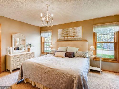 7857 28th St, Saint Paul MN  55128-4803 exterior