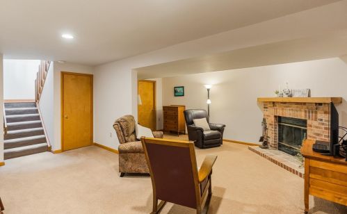 9146 Fidelis Dr, Cincinnati OH 45242-7431 exterior