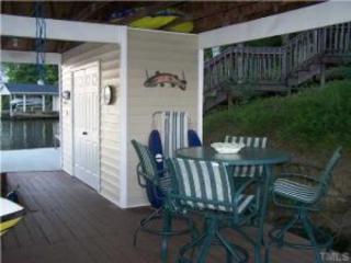 401 Southpoint Trl, Semora, NC 27343-7174