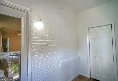 1937 Swatara St, Harrisburg, PA 17104-1939