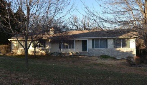 728 Oak Hill Dr, Chapman, KS 67431-8964