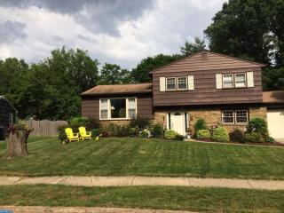 12 Millbrook Ln, Trenton, NJ 08648-3630
