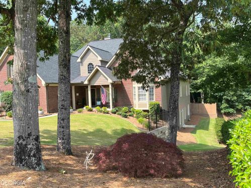 2675 White Rock Dr, Buford, GA 30519-8020