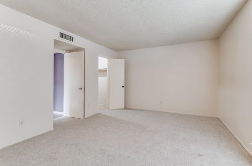 7225 Cleburne Rd, Fort Worth TX  76133-6810 exterior