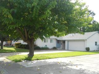 3525 Verla St, Carmichael, CA 95608-3310