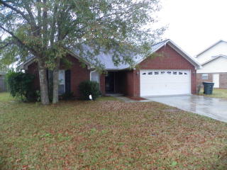 304 Clairemore Cir, Hinesville, GA 31313-8314