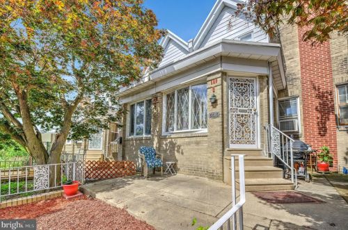 5818 15th St, Philadelphia, PA 19141-2537