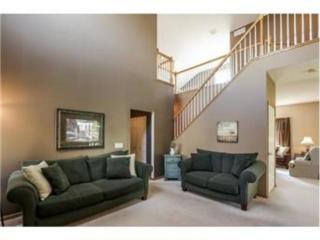 318 Groff St, Carver, MN 55315-4512