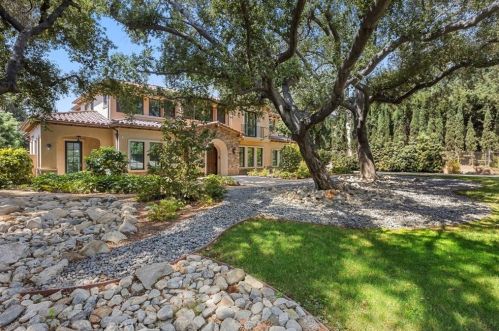 1131 Rodeo Rd, Arcadia, CA 91006-2319