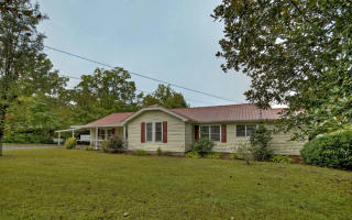 395 Church St, Epworth, GA 30541-2408