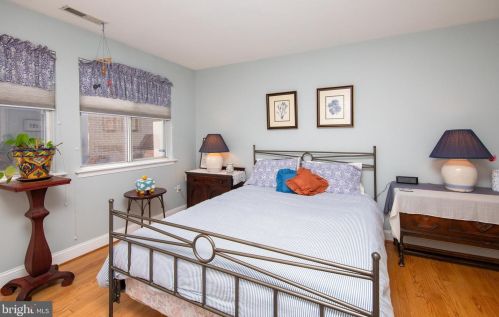 427 16 St, Philadelphia PA  19146-1657 exterior