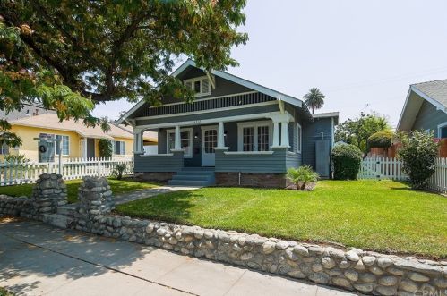 6712 Pickering Ave, Whittier, CA 90601-4040
