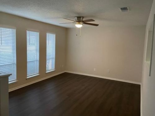 1304 Lyric Dr, Fort Worth TX  76134-4418 exterior