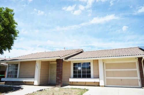 2007 Hooper Dr, San Jacinto, CA 92583-6011