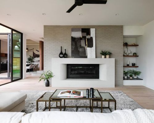 2721 Barton Skwy, Austin TX  78704-4647 exterior